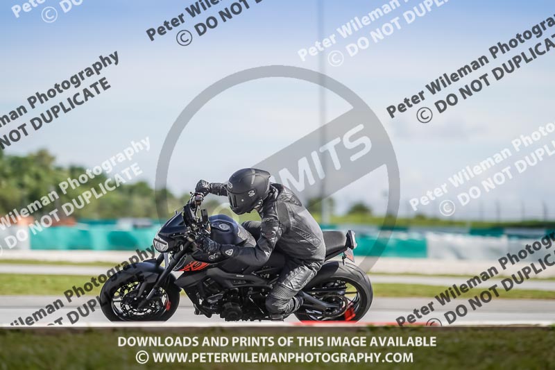 Sepang;event digital images;motorbikes;no limits;peter wileman photography;trackday;trackday digital images